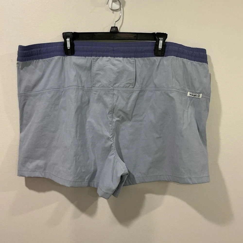 Wrangler All Terrain Gear ATG Womens Tide Short Size XXL NWT Gorpcore ColorBlock